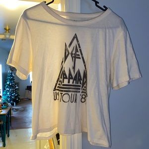 Def Leppard tshirt